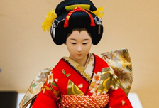 Япон қўғирчоқлари ва гравюралари кўргазмаси